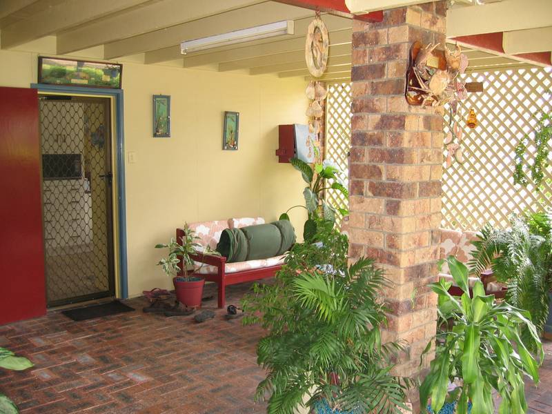 ACROSS FROM ARMSTRONG BEACH Picture 2