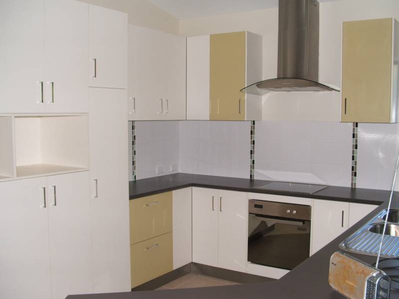 BEACH LIVING AT IT'S BEST Picture 3