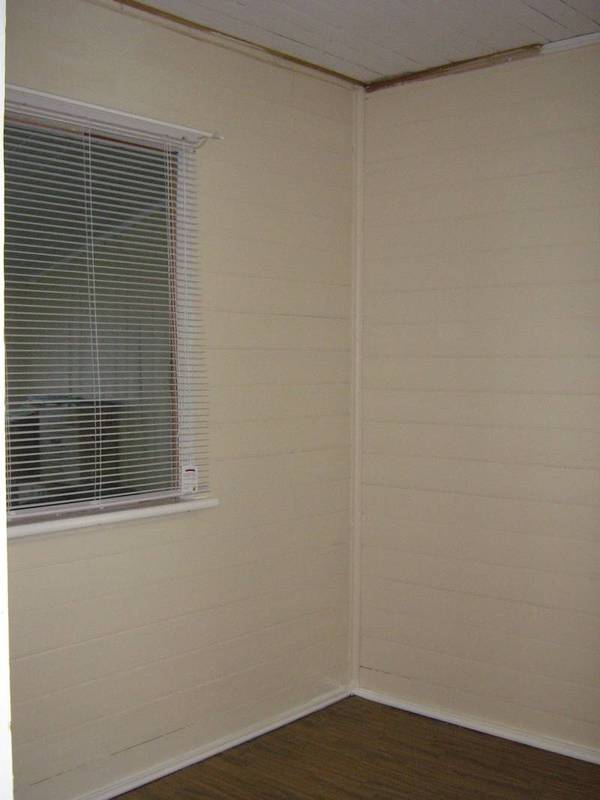 BARGIN! TWO BEDROOM HOME Picture 3