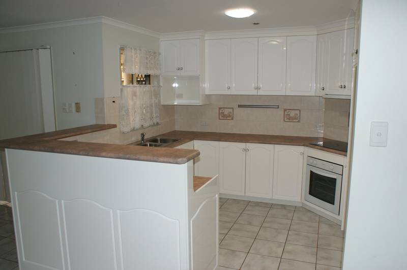 142 Grasstree Beach Road Picture 3