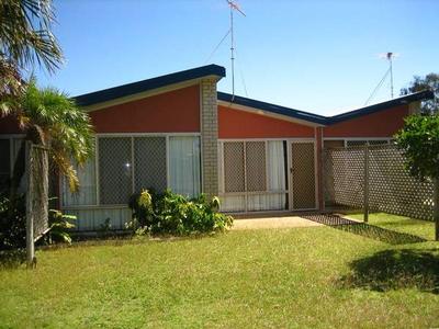 Sarina Beach Unit Picture