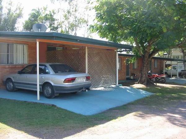 CLOSE TO AMENITIES Picture 1