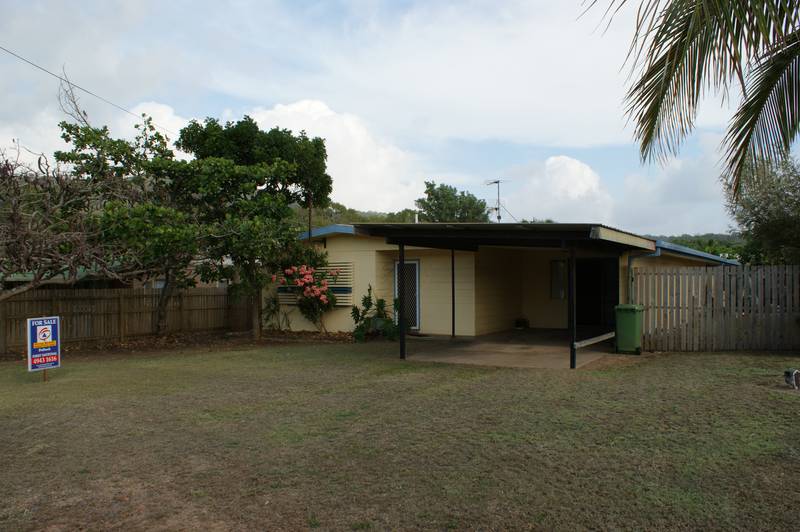 Excellent Opportunity at Grasstree Beach Picture 2