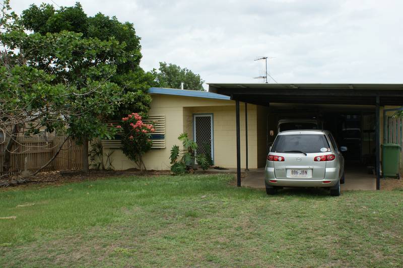 Excellent Opportunity at Grasstree Beach Picture 3