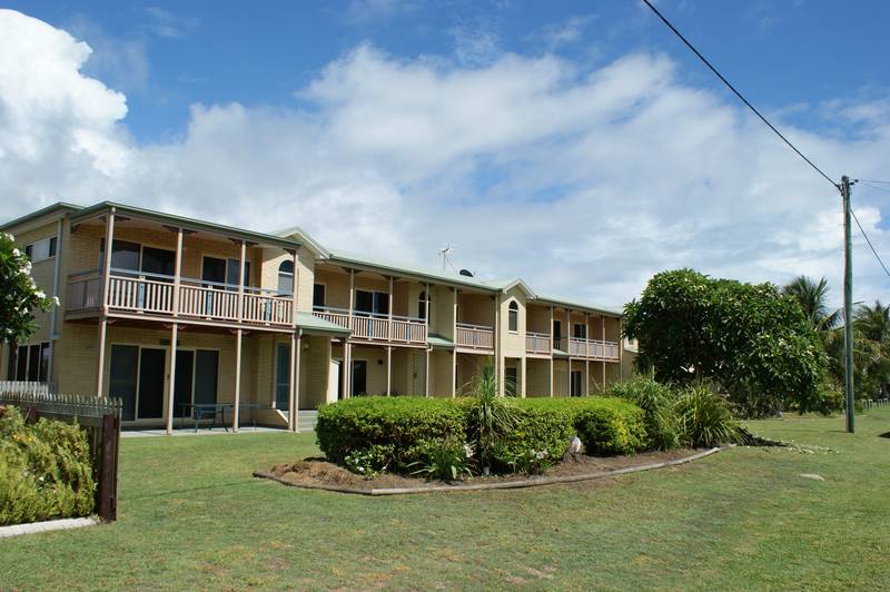 Sarina Beach Townhouse Picture 1