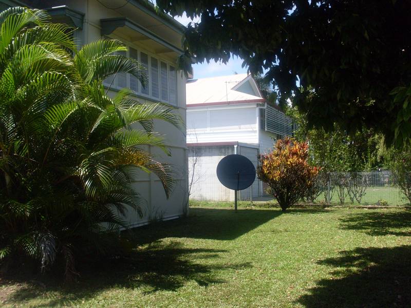 CLOSE TO MACKAY CBD Picture CLOSE TO MACKAY CBD Picture