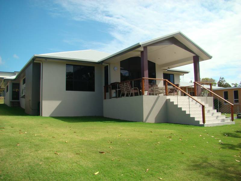 Simply Stunning. Picture 3