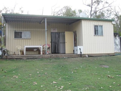 Rural Lifestyle by the Beach Picture Rural Lifestyle by the Beach Picture