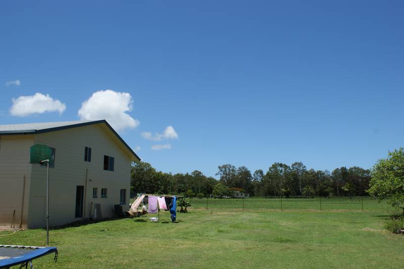 2 Acres 2 Minutes from Town Picture 1