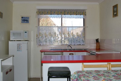 2 Bedroom Furnished unit. Picture