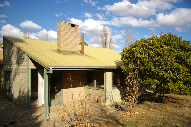 Centerally located 2 bedroom town house Reduced to $149,000 Picture 1