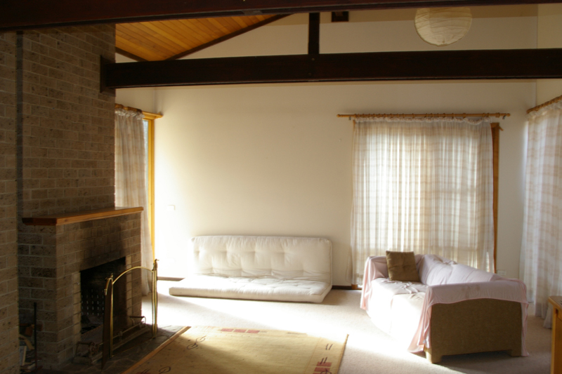 Centerally located 2 bedroom town house Reduced to $149,000 Picture 3