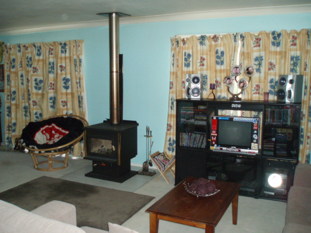 Large 3 bedroom study home unfurnished Picture Large 3 bedroom study home unfurnished Picture