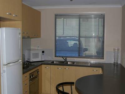 2 Bedroom fully furnished holiday accommodation unit Picture 2 Bedroom fully furnished holiday accommodation unit Picture