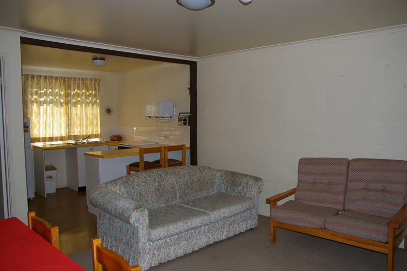 2 storey 2 bedroom fully furnished unit Picture 2