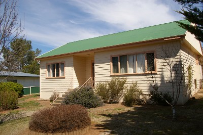 3 bedroom furnished house Picture