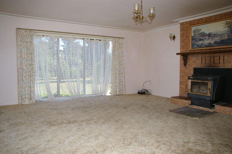 4 Bedroom ensuite property 5 minutes from Berridale Picture 3