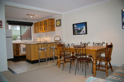 Renovated 2 Bedroom Furnished Unit Picture