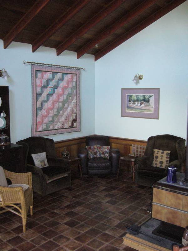 Rural lifestyle under 4kms from town Picture 3