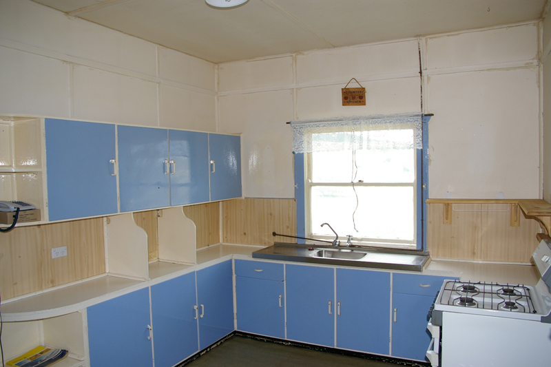 Unfurnished 3 Bedroom farmhouse Picture 2