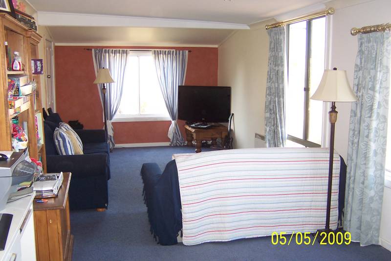 Rural residence with income potential, reduced by $50,000! Picture 2