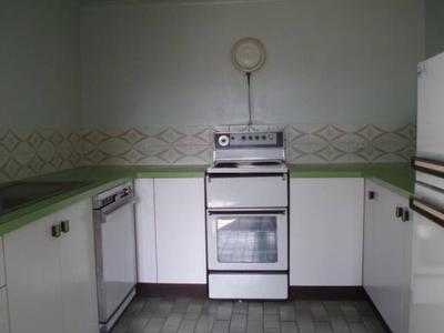 3 bedroom ensuite unit Picture