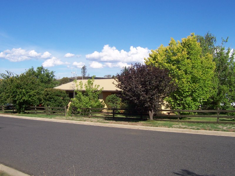 Beautiful 3 bedroom family home REDUCED to
$225,000 Picture 2