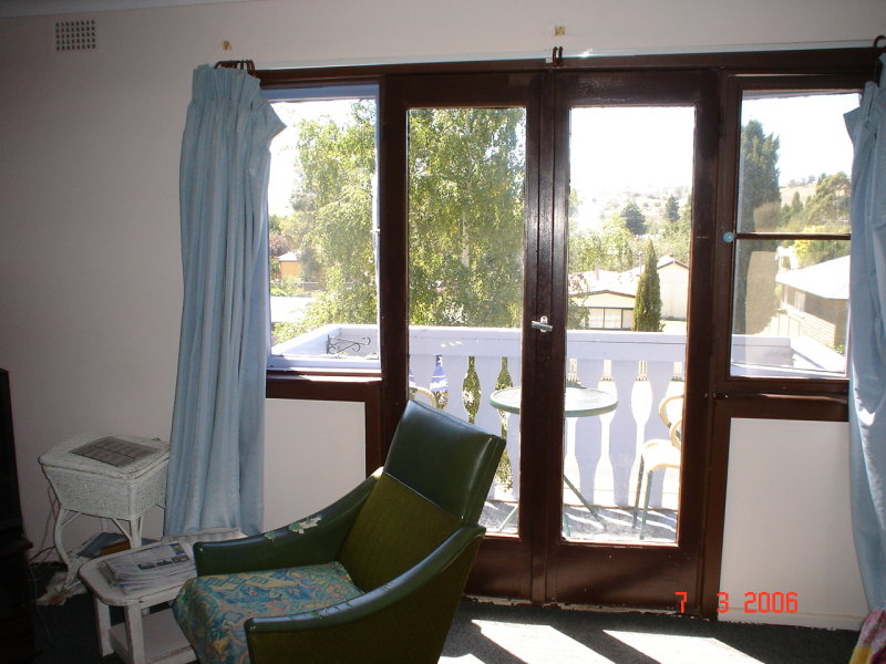 REDUCED!! 2 storey 5 bedroom home (1499) Picture