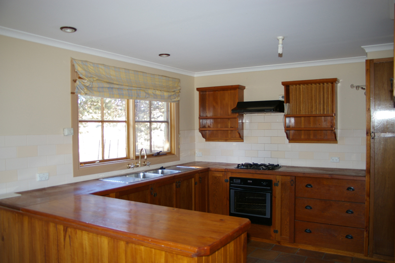 Set on five acres now reduced to $405,000 (1431) Picture 2