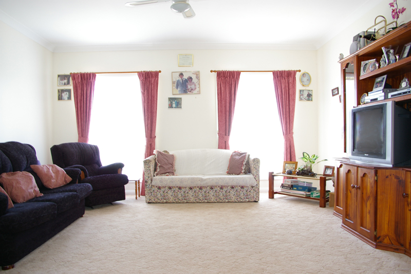 Rural lifestyle only 6kms from town reduced to $500,000! Picture 3