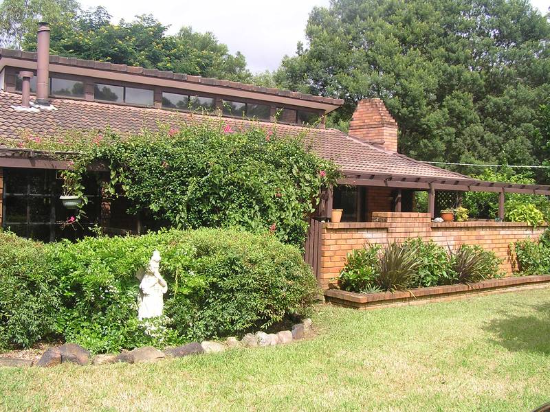 Peace & Private Reign Supreme Picture 1