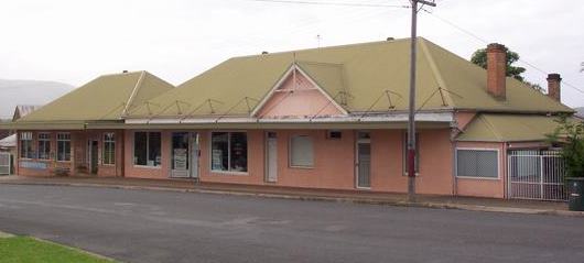 Kendall General Store Picture 1