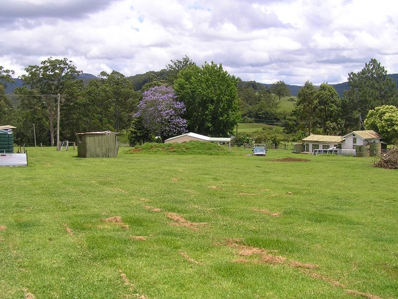 Quality 5.2 Acres with Picturesque Outlook Picture 1