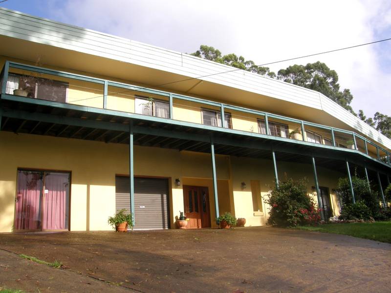 As Scarce As Hen's Teeth Picture 1