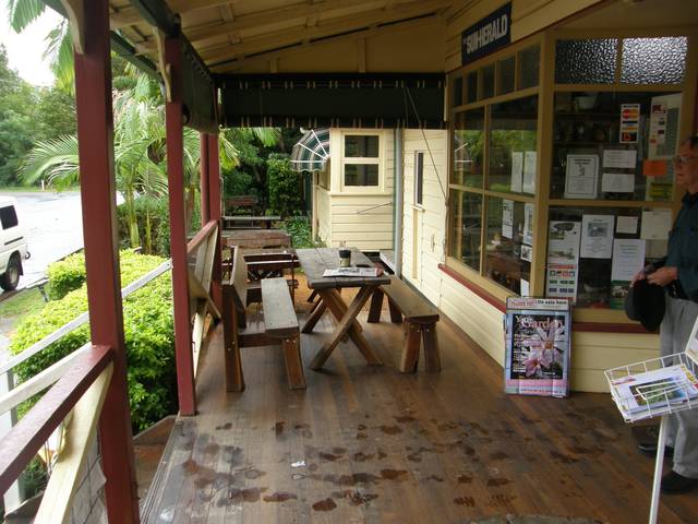 HANNAM VALE STORE & BOTTLESHOP EST.1914 Picture 2