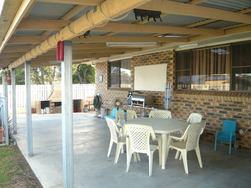 GREAT FAMILY ENTERTAINER! Picture 3