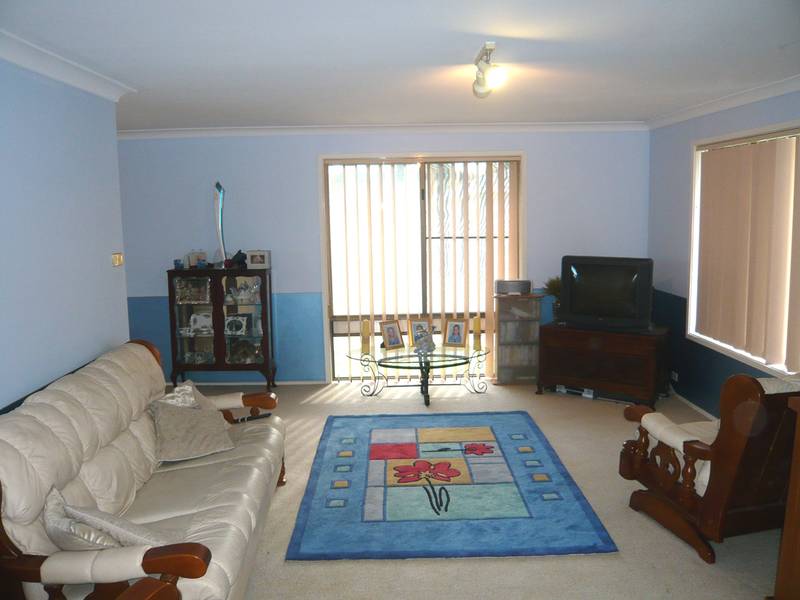 GREAT FAMILY ENTERTAINER! Picture 2