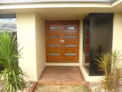 SIMPLY SUPERB FAMILY LIVING! Picture SIMPLY SUPERB FAMILY LIVING! Picture