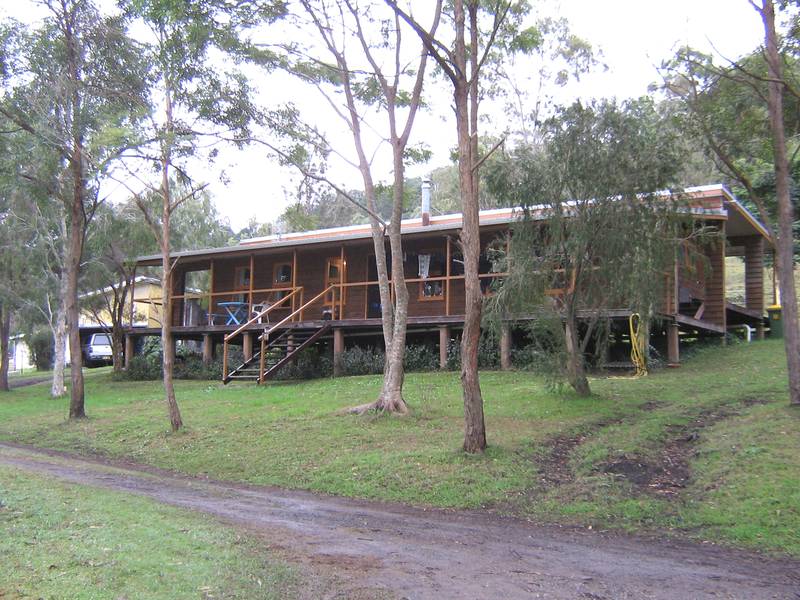 Private Setting with Rural Views Picture 1