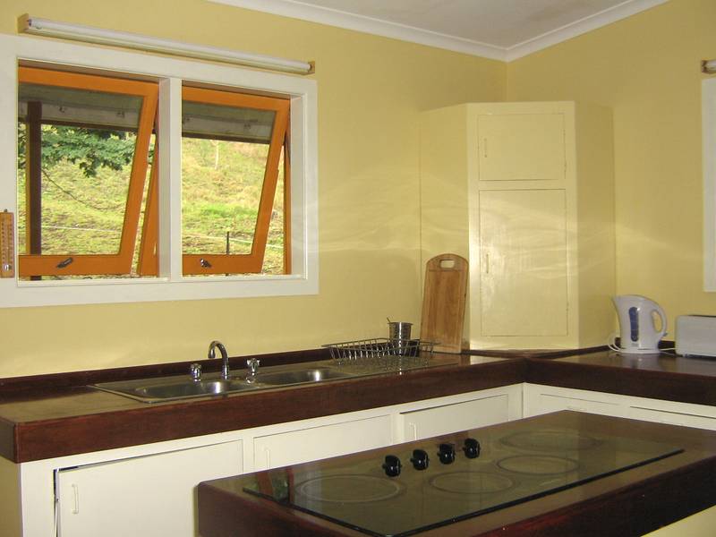 Private Setting with Rural Views Picture 2