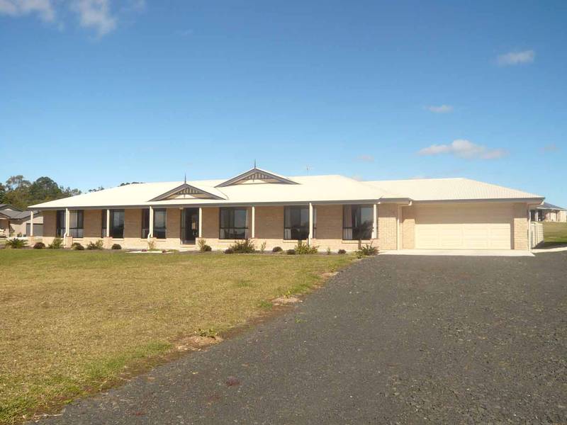 MODERN LINES & RELAXED OUTLOOK Picture 1