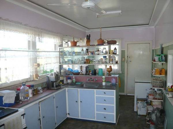 GREAT RENOVATOR OR SUPERB UNIT SITE Picture 3