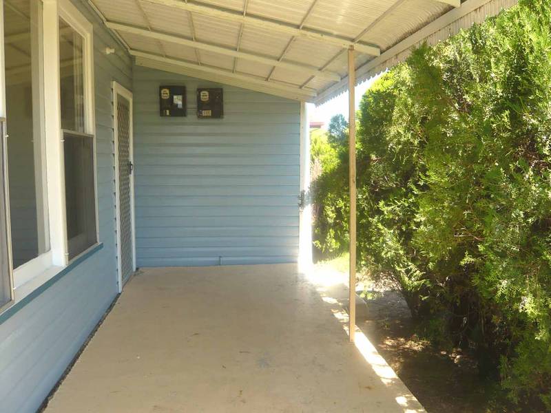 BETTER BE QUICK TO SNAP THIS UP Picture 3