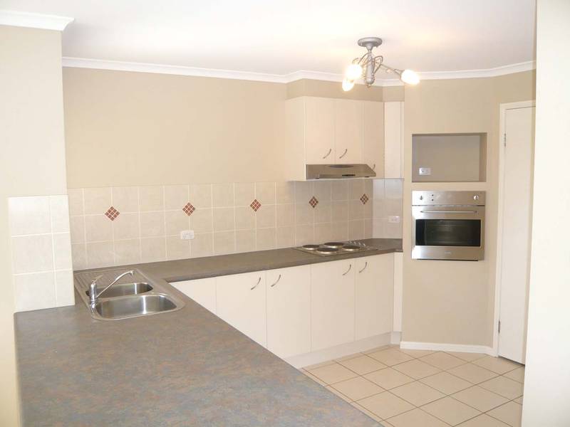 THERE'S SIMPLY NO BETTER BUY! Picture 2