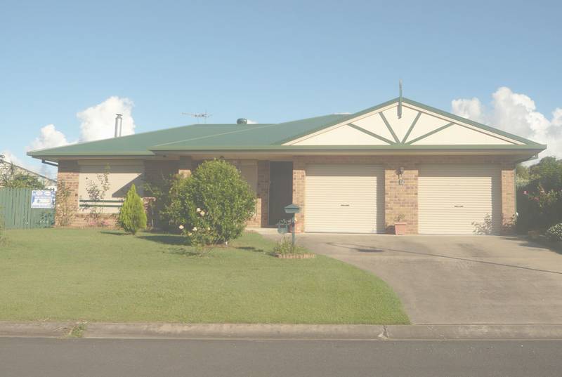 YOUR FAMILY WILL LOVE THIS HOME! Picture 1