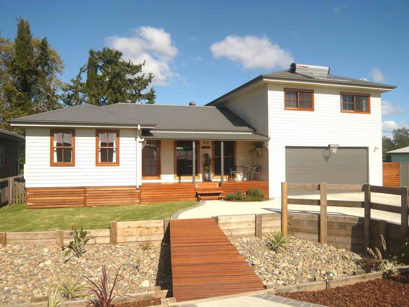 LUXURY PLUS! Picture 1