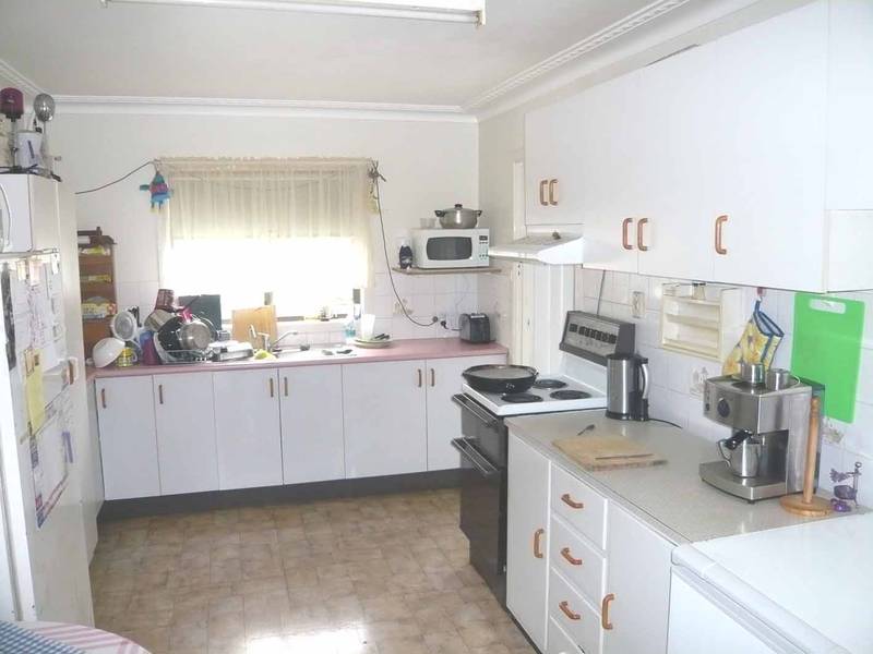 OPPORTUNITY IS KNOCKING Picture 2