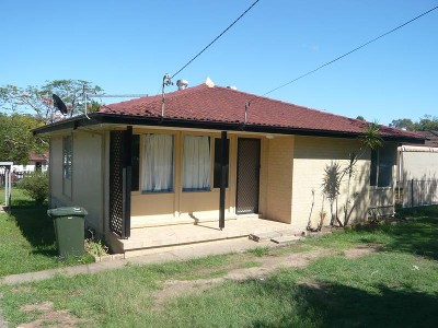 Neat & Tidy 3 bedroom home Picture Neat & Tidy 3 bedroom home Picture