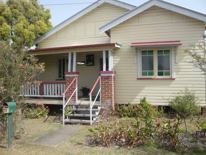 Lovely 3 bedroom home Picture 1