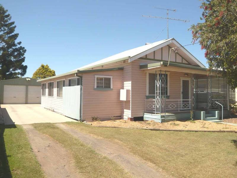 IDEAL LOCATION WITH LOTS OF EXTRAS! Picture 1